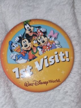 Disney Parks Walt Disney World  Pin Button Souvenir First 1st Visit